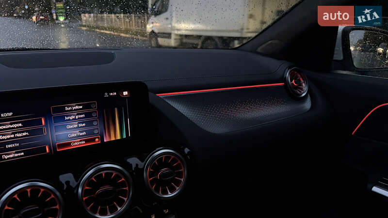 Хэтчбек Mercedes-Benz EQA 2022 в Киеве