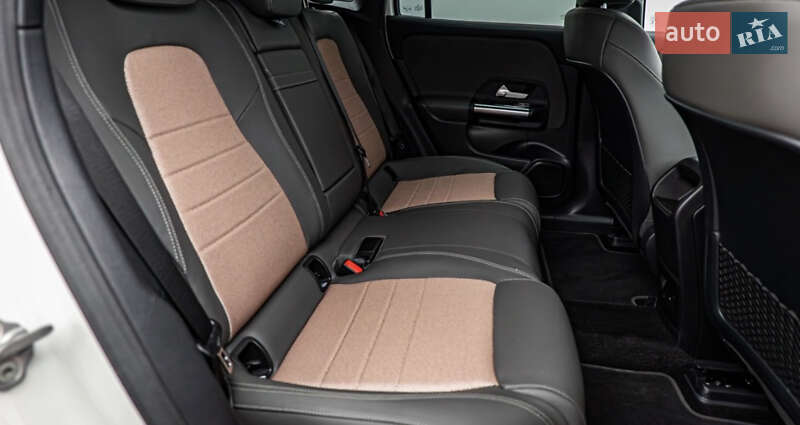 Хэтчбек Mercedes-Benz EQA 2022 в Киеве