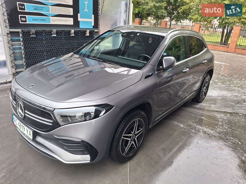 Хэтчбек Mercedes-Benz EQA 2021 в 