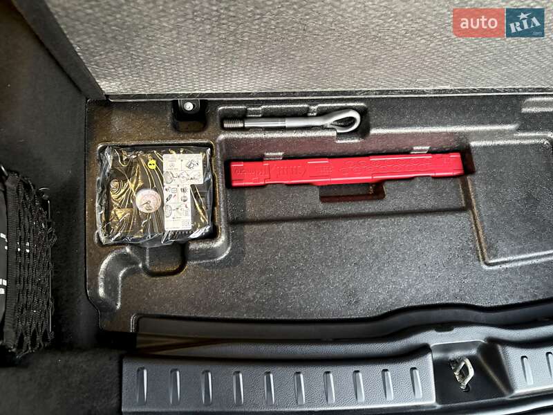 Хетчбек Mercedes-Benz EQA 2022 в Києві