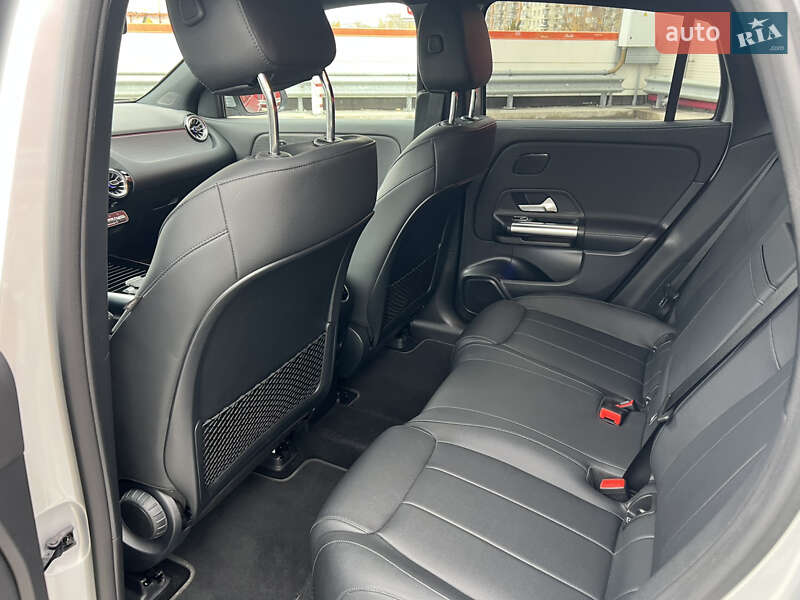 Хэтчбек Mercedes-Benz EQA 2023 в Киеве