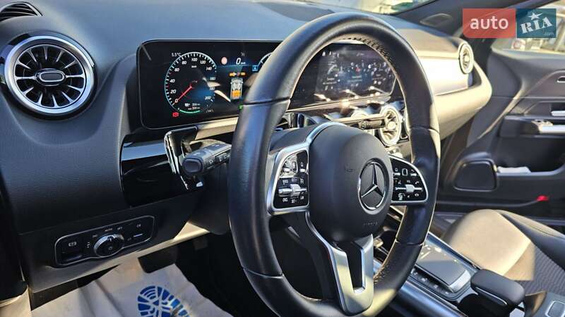 Хэтчбек Mercedes-Benz EQA 2023 в Киеве