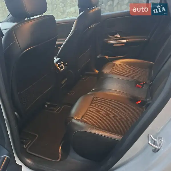 Mercedes-Benz EQA 2021 VIN W1N2437011J028812 фото оголошення 24 з 50