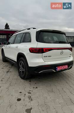 Позашляховик / Кросовер Mercedes-Benz EQB 2022 в 