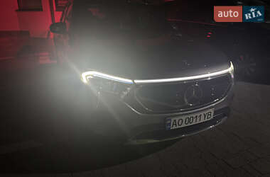 Позашляховик / Кросовер Mercedes-Benz EQB 2022 в 