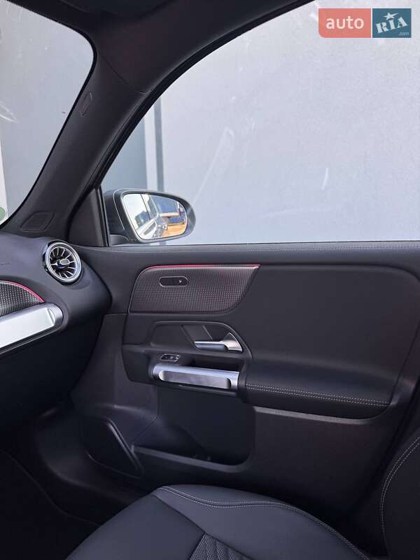 Внедорожник / Кроссовер Mercedes-Benz EQB 2023 в Косове