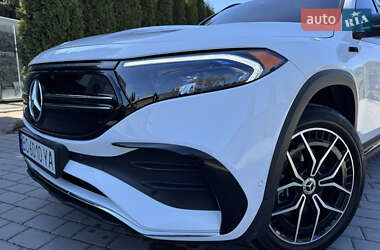 Позашляховик / Кросовер Mercedes-Benz EQB 2022 в 