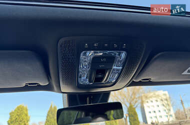 Позашляховик / Кросовер Mercedes-Benz EQB 2022 в 