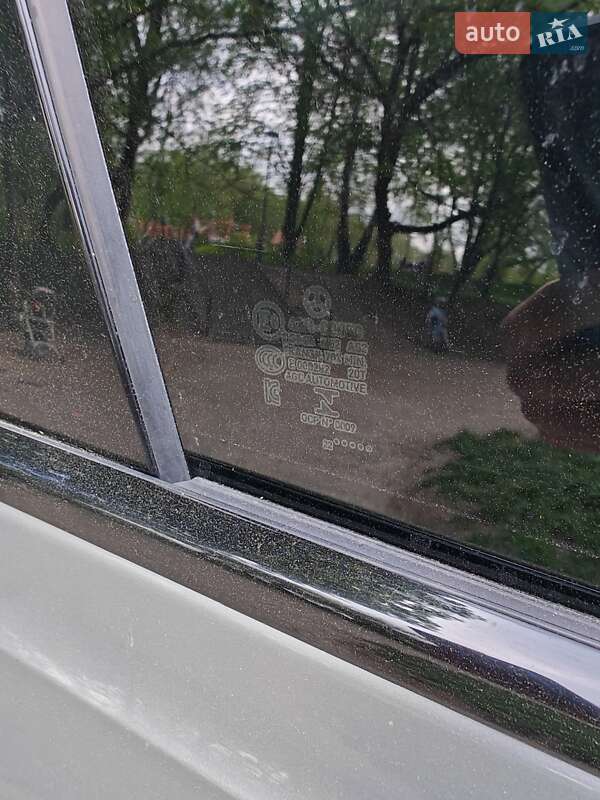 Внедорожник / Кроссовер Mercedes-Benz EQB 2022 в Львове