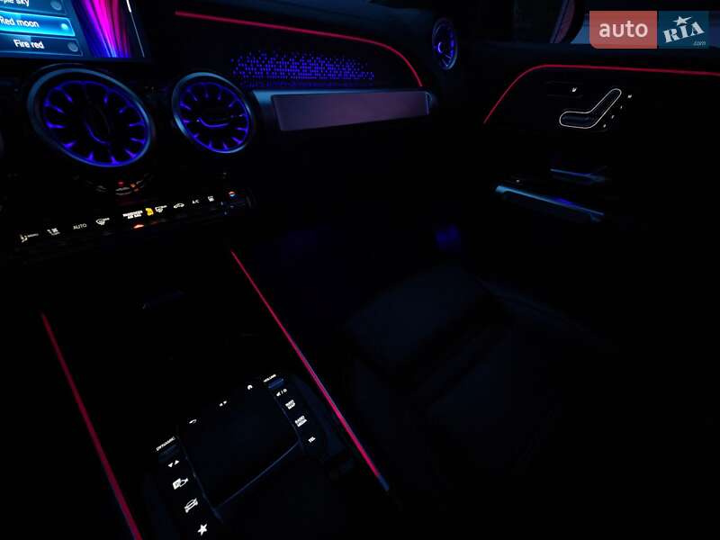 Внедорожник / Кроссовер Mercedes-Benz EQB 2022 в Львове