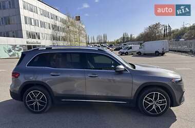 Позашляховик / Кросовер Mercedes-Benz EQB 2023 в 