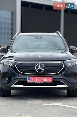 Позашляховик / Кросовер Mercedes-Benz EQB 2023 в 
