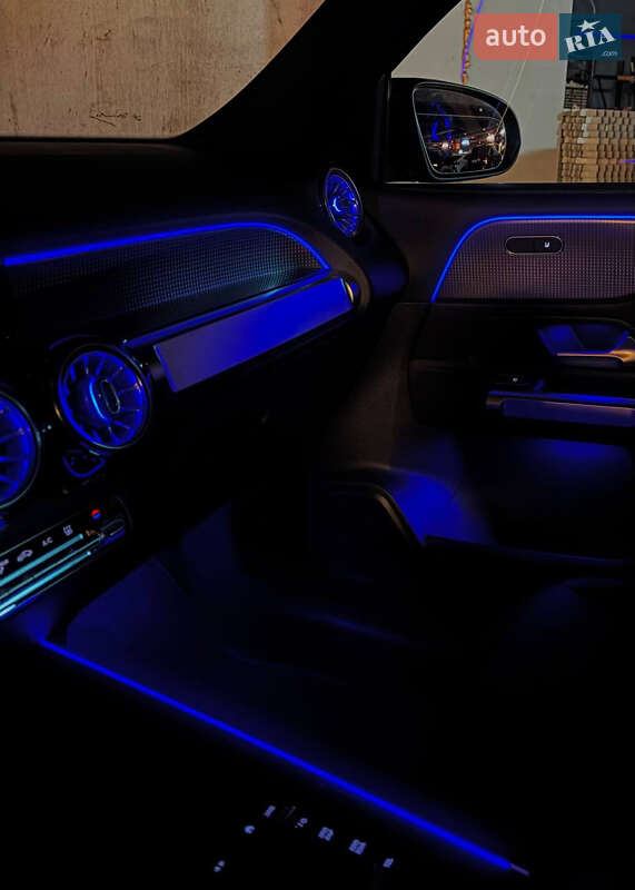 Внедорожник / Кроссовер Mercedes-Benz EQB 2023 в Киеве
