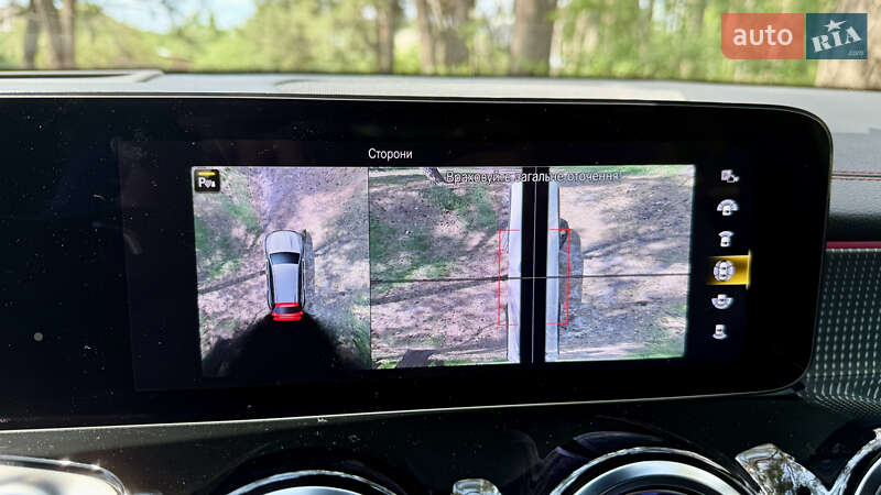 Позашляховик / Кросовер Mercedes-Benz EQB 2023 в Києві