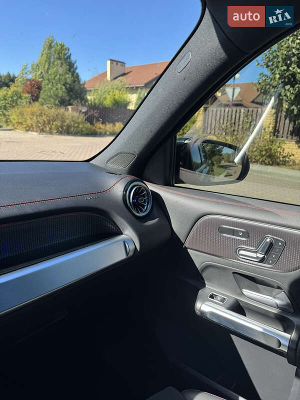 Позашляховик / Кросовер Mercedes-Benz EQB 2022 в Києві