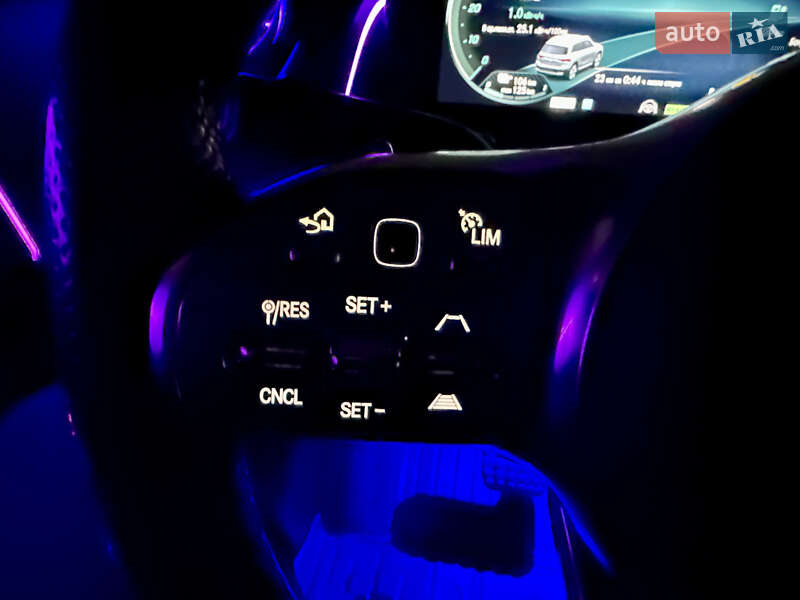 Внедорожник / Кроссовер Mercedes-Benz EQB 2022 в Киеве