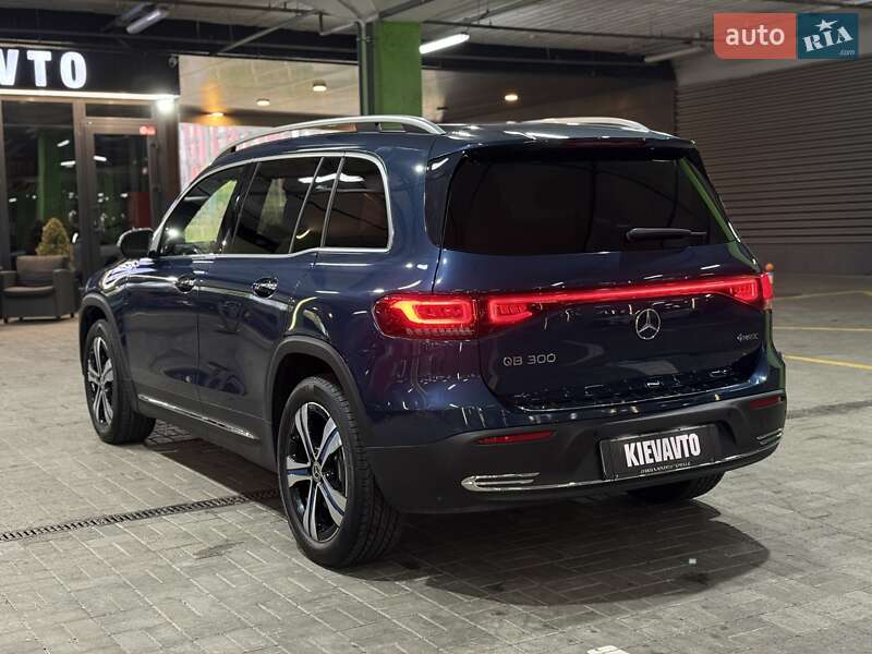 Внедорожник / Кроссовер Mercedes-Benz EQB 2022 в Киеве