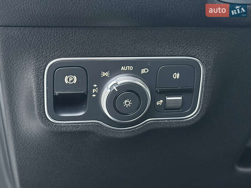 Внедорожник / Кроссовер Mercedes-Benz EQB 2023 в Ровно