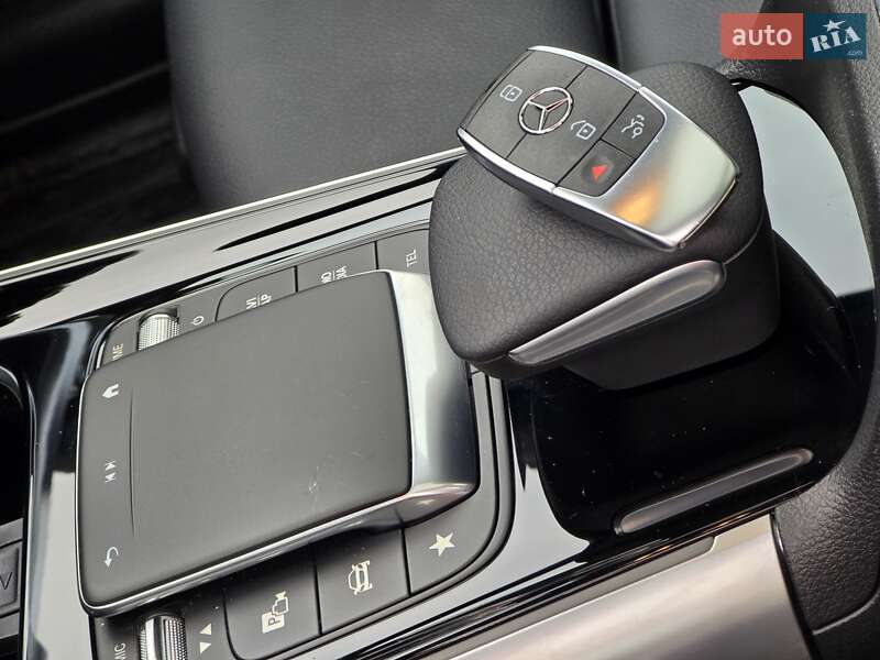 Позашляховик / Кросовер Mercedes-Benz EQB 2023 в Луцьку