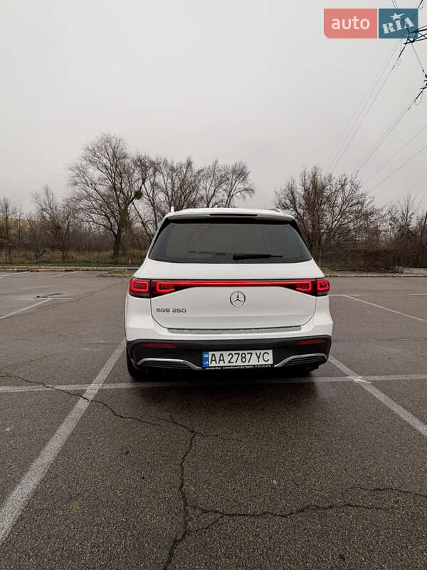 Внедорожник / Кроссовер Mercedes-Benz EQB 2023 в Киеве