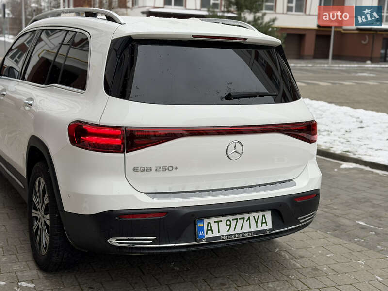 Позашляховик / Кросовер Mercedes-Benz EQB 2024 в Івано-Франківську