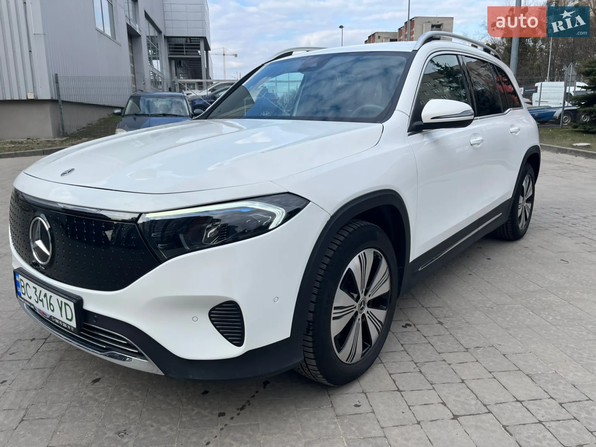 Mercedes-Benz EQB 2023