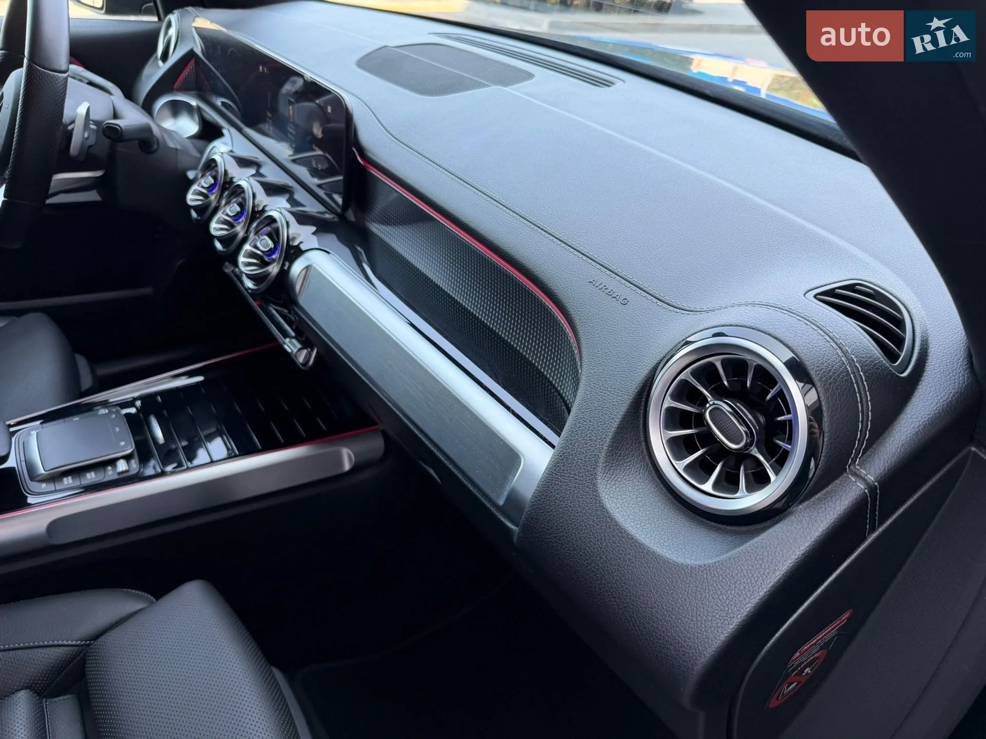 2022 Mercedes-Benz EQB - мініатюра 24