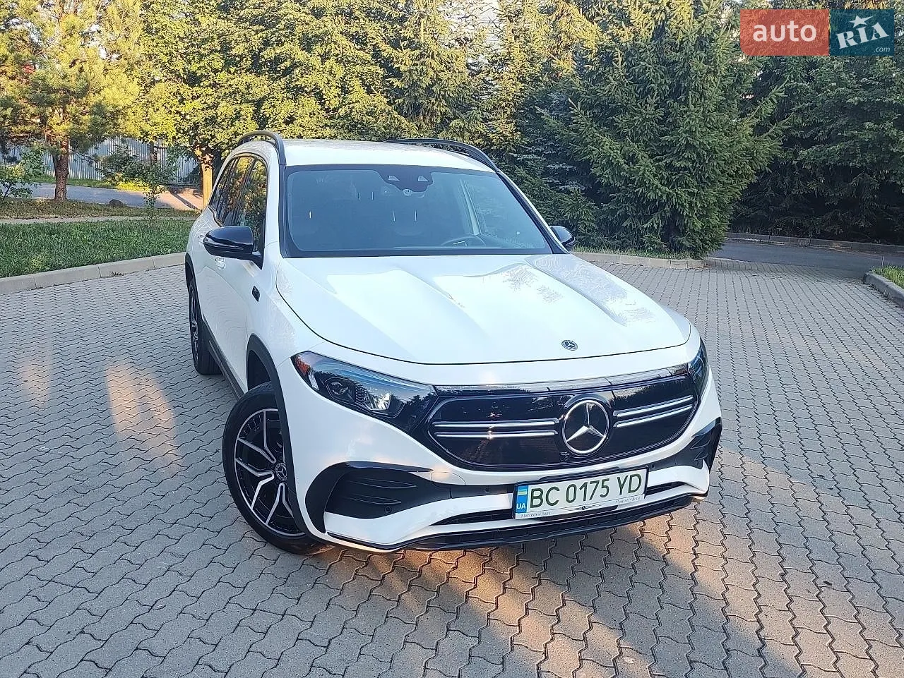 2022 Mercedes-Benz EQB - мініатюра 3