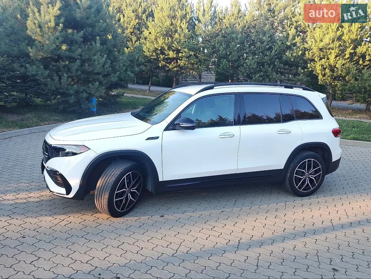2022 Mercedes-Benz EQB - мініатюра 12