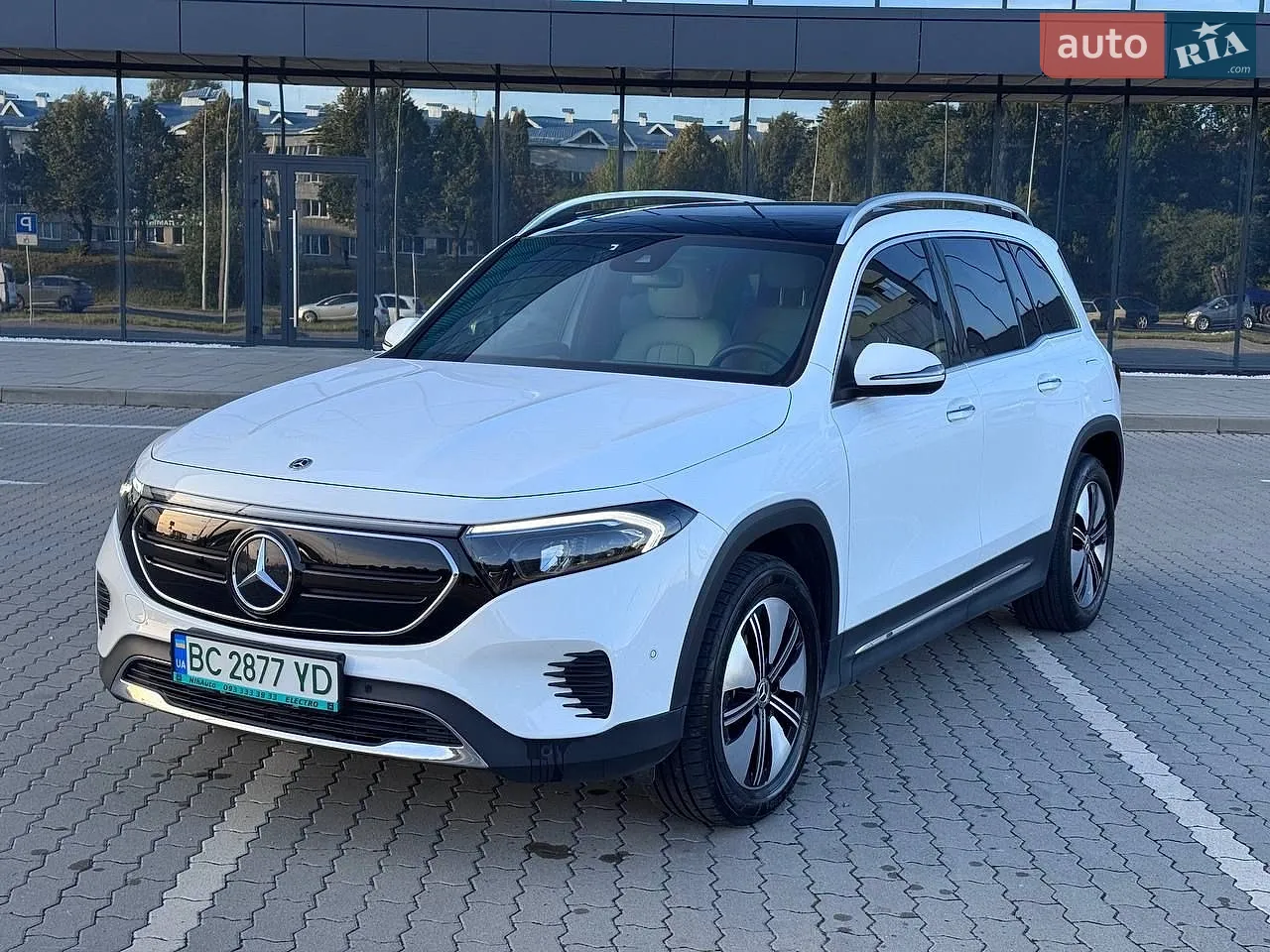 2022 Mercedes-Benz EQB - мініатюра 3