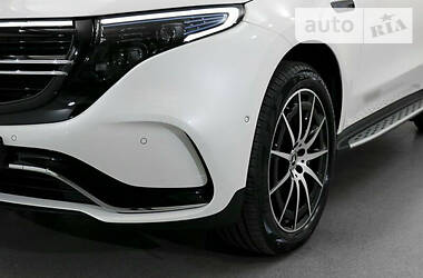 Позашляховик / Кросовер Mercedes-Benz EQC 2019 в 