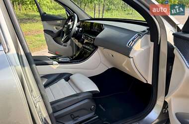 Позашляховик / Кросовер Mercedes-Benz EQC 2021 в 