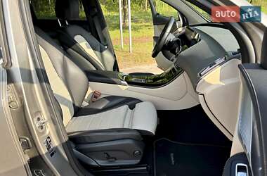 Позашляховик / Кросовер Mercedes-Benz EQC 2021 в 
