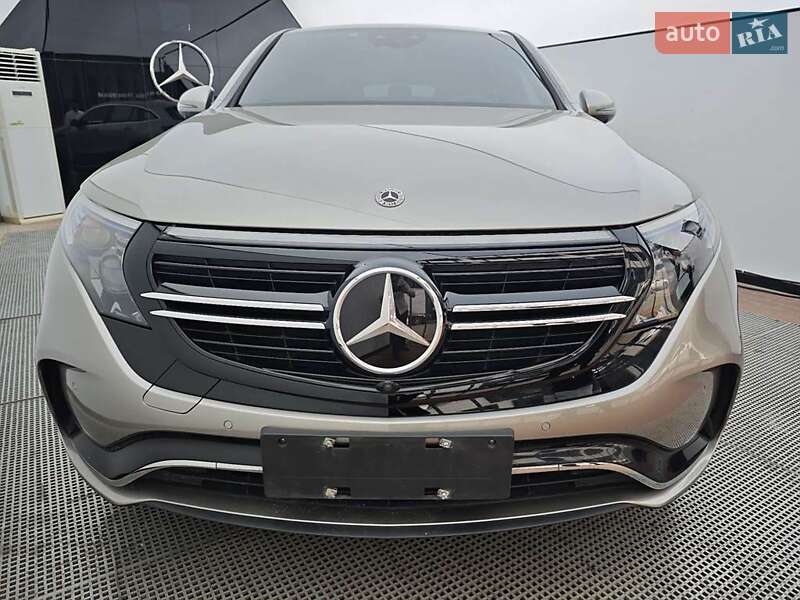 Mercedes-Benz EQC 2021