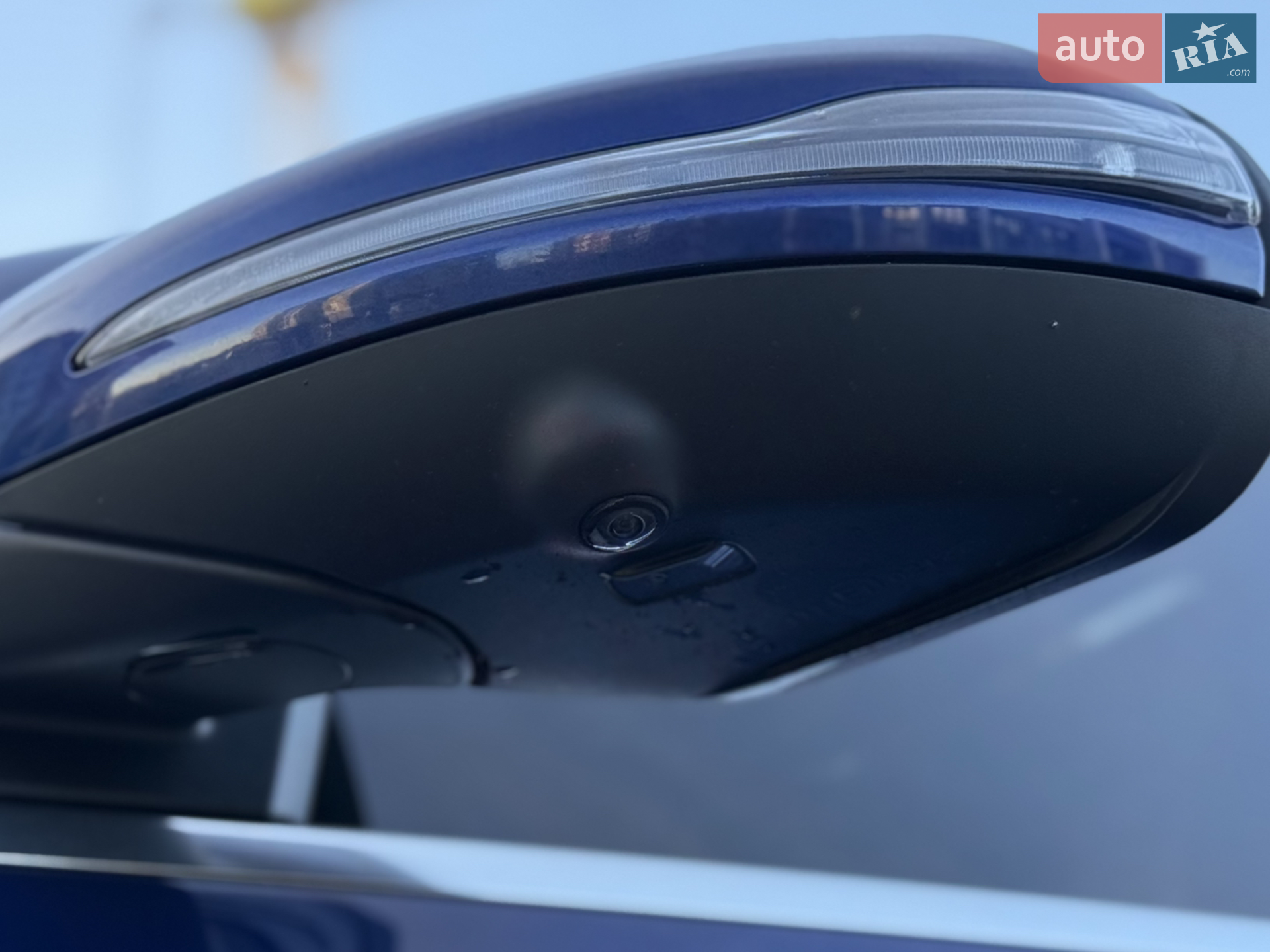 2021 Mercedes-Benz EQC - мініатюра 8