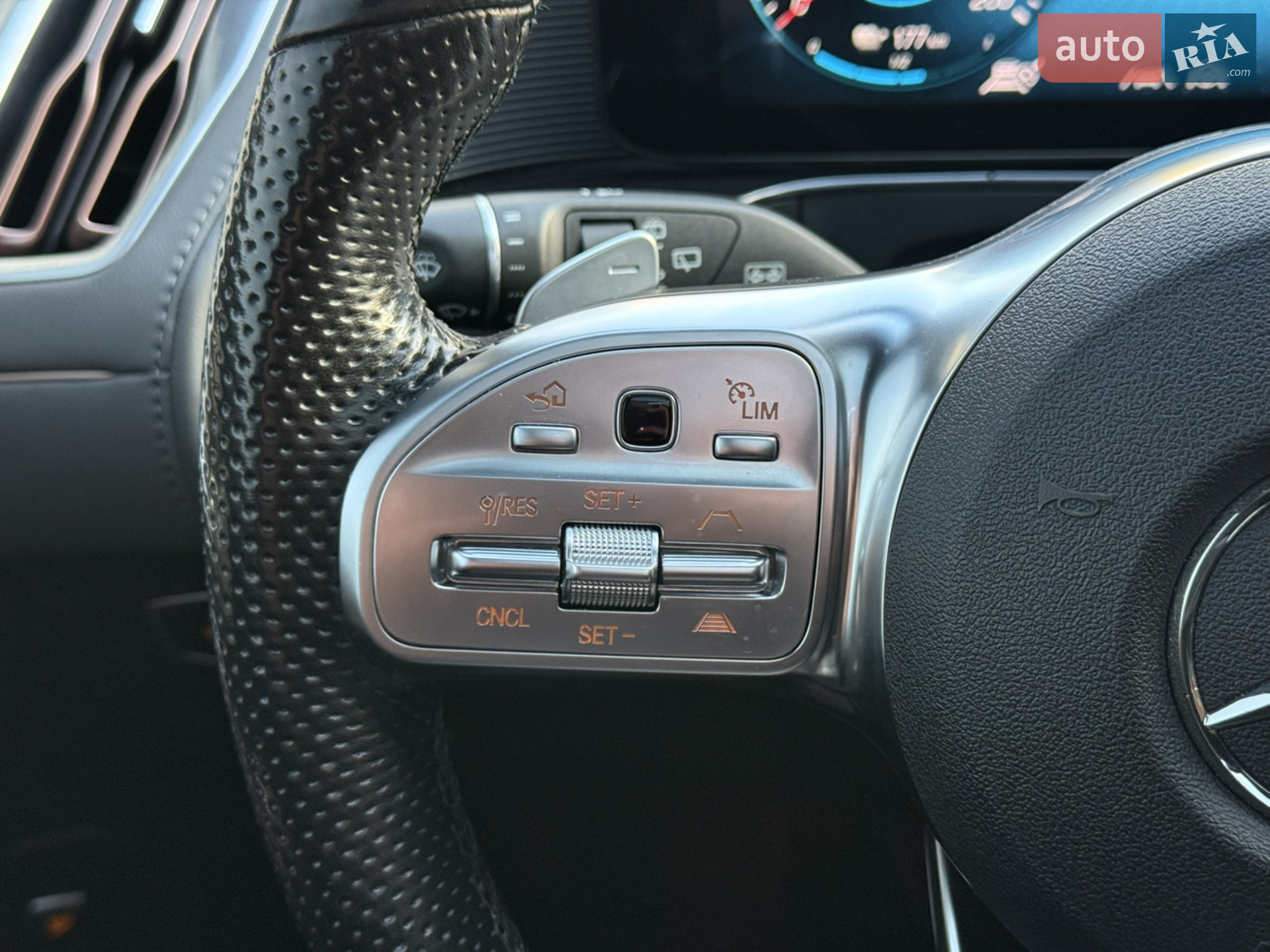 2021 Mercedes-Benz EQC - мініатюра 30