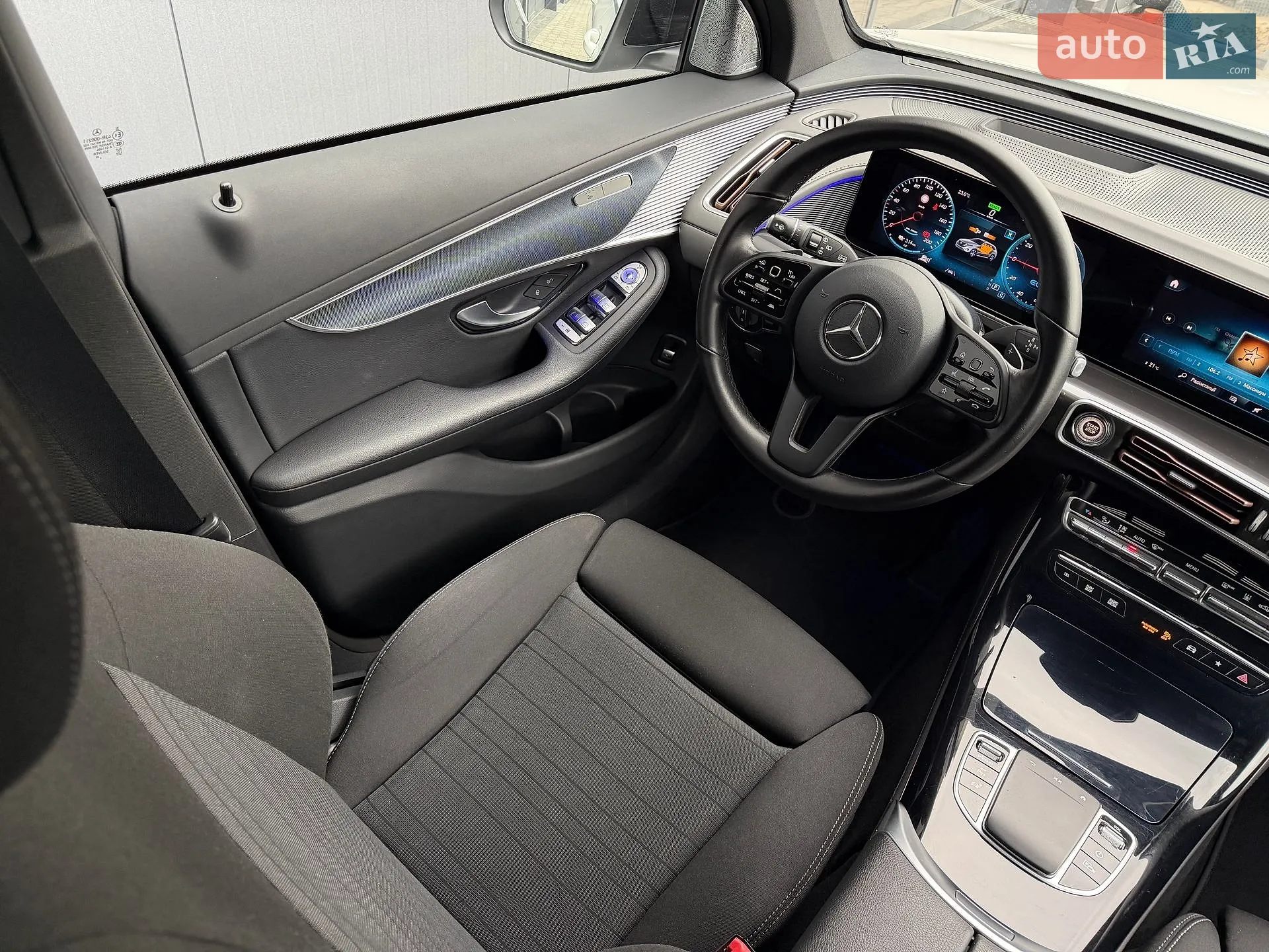 2020 Mercedes-Benz EQC - мініатюра 21