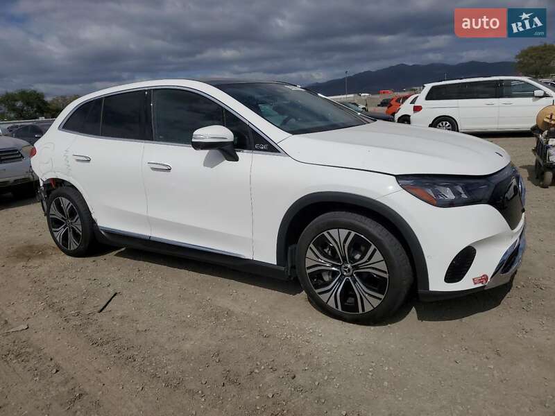 Позашляховик / Кросовер Mercedes-Benz EQE SUV 2023 в 