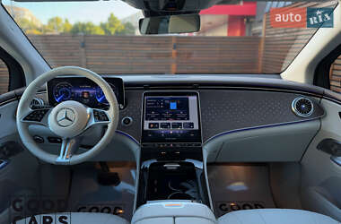 Позашляховик / Кросовер Mercedes-Benz EQE SUV 2023 в  фото 24 Позашляховик / Кросовер Mercedes-Benz EQE SUV 2023 в