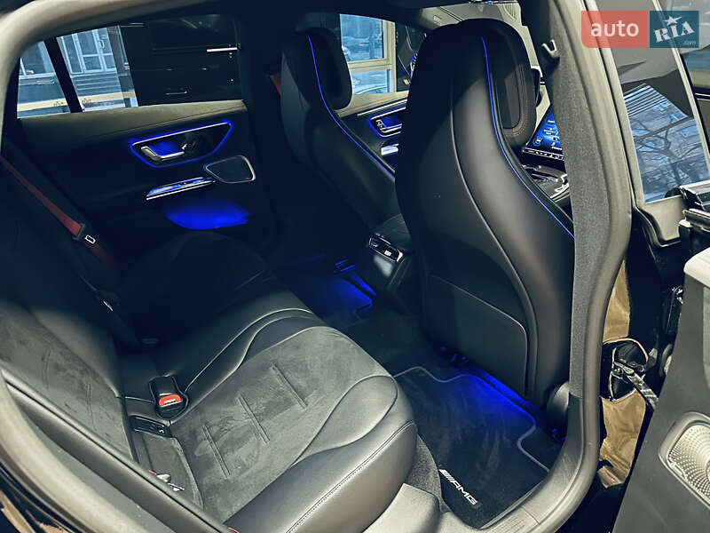 Седан Mercedes-Benz EQE 2022 в Києві