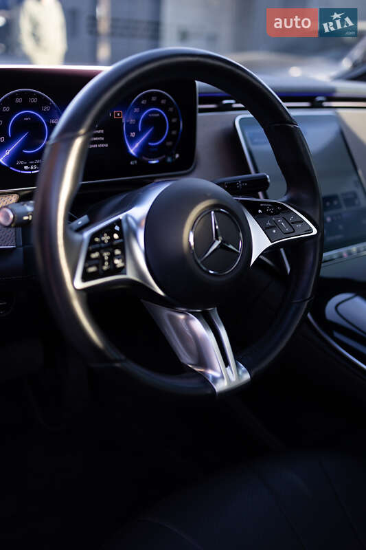 Седан Mercedes-Benz EQE 2022 в Тернополі
