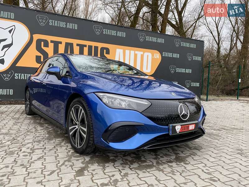 Седан Mercedes-Benz EQE 2022 в 