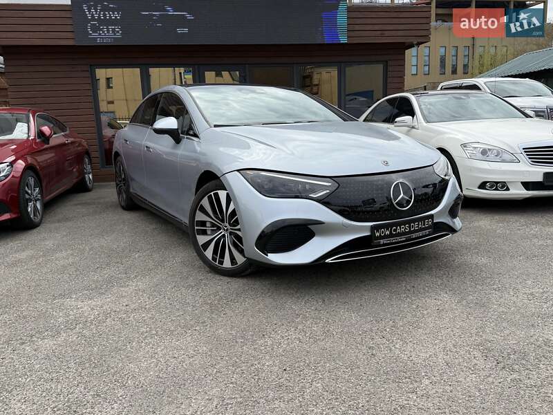 Седан Mercedes-Benz EQE 2023 в 