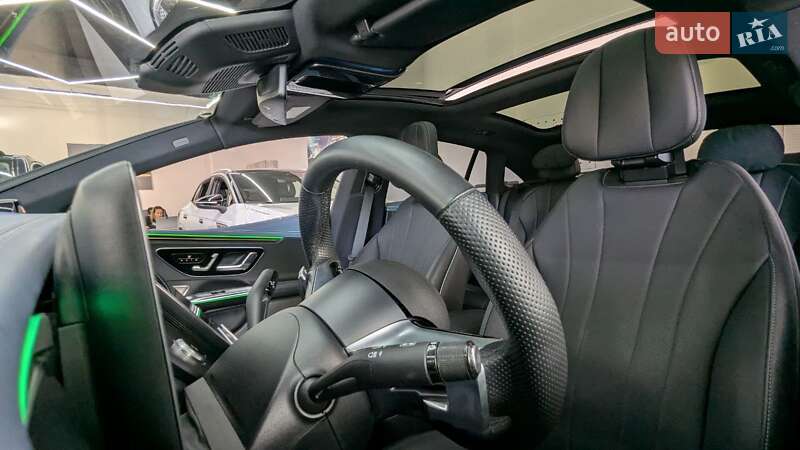 Седан Mercedes-Benz EQE 2022 в Киеве