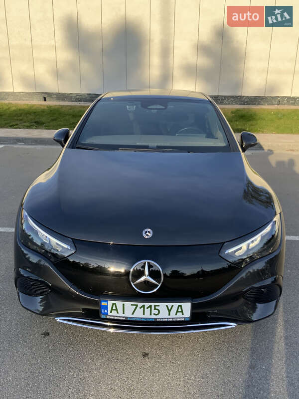 Седан Mercedes-Benz EQE 2022 в Обухове