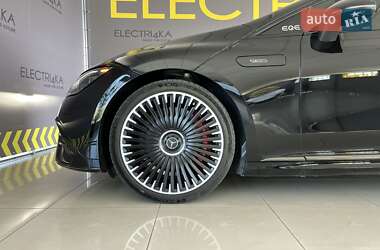 Седан Mercedes-Benz EQE 2023 в 