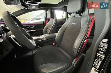 Седан Mercedes-Benz EQE 2023 в 