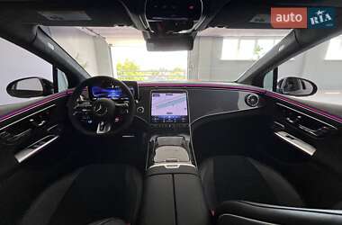 Седан Mercedes-Benz EQE 2023 в 