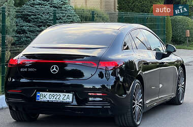 Седан Mercedes-Benz EQE 2023 в 