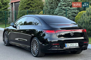 Седан Mercedes-Benz EQE 2023 в 